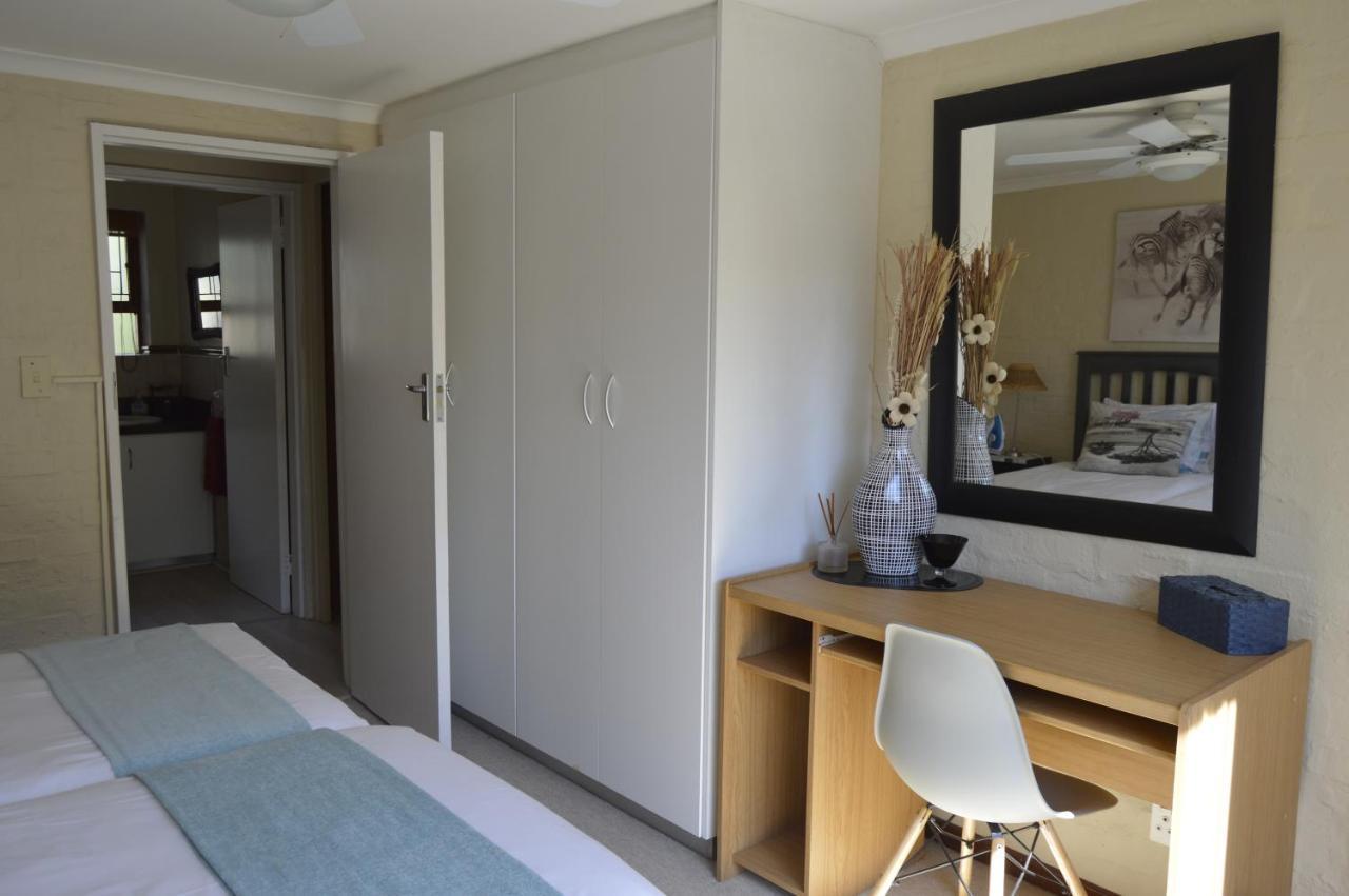 Ferienwohnung Harbourview Self Catering Gordonʼs Bay Exterior foto