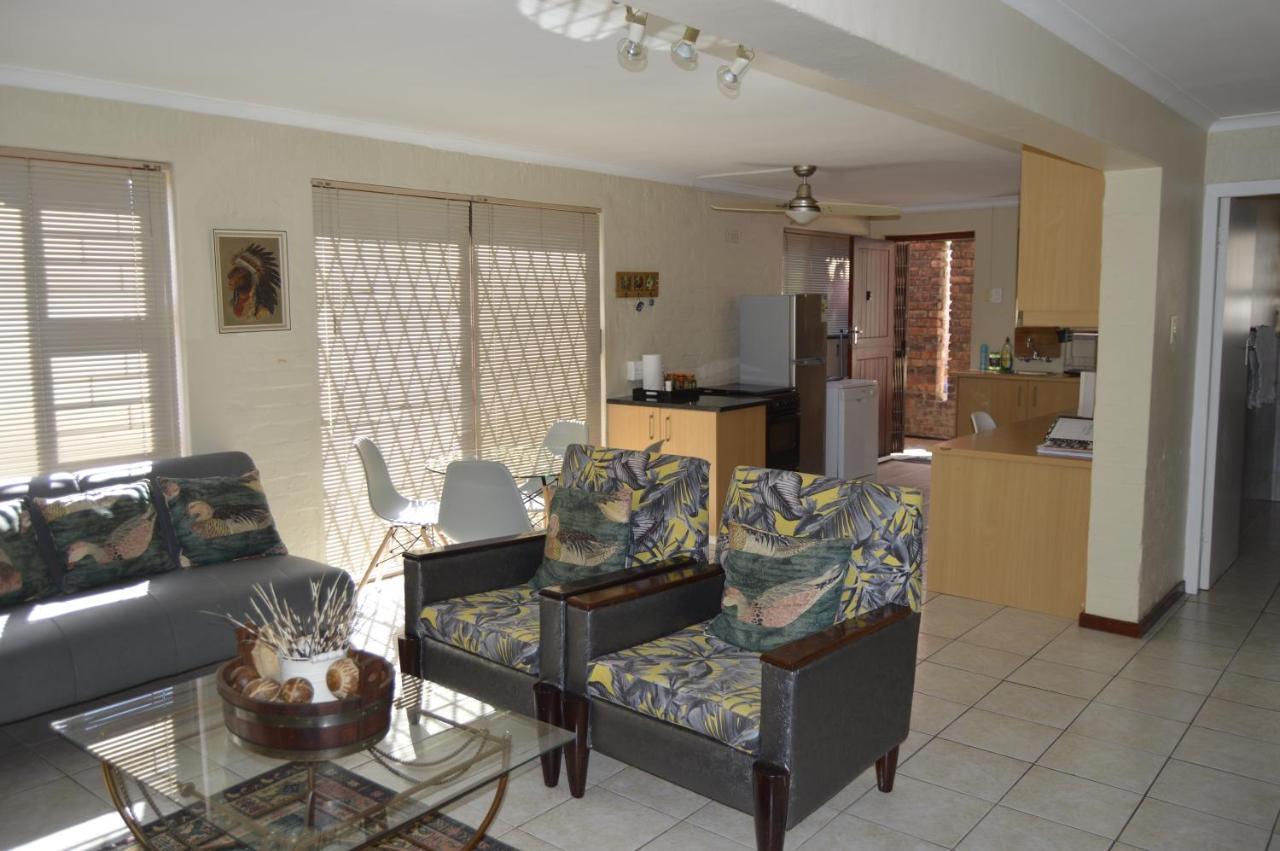 Ferienwohnung Harbourview Self Catering Gordonʼs Bay Exterior foto